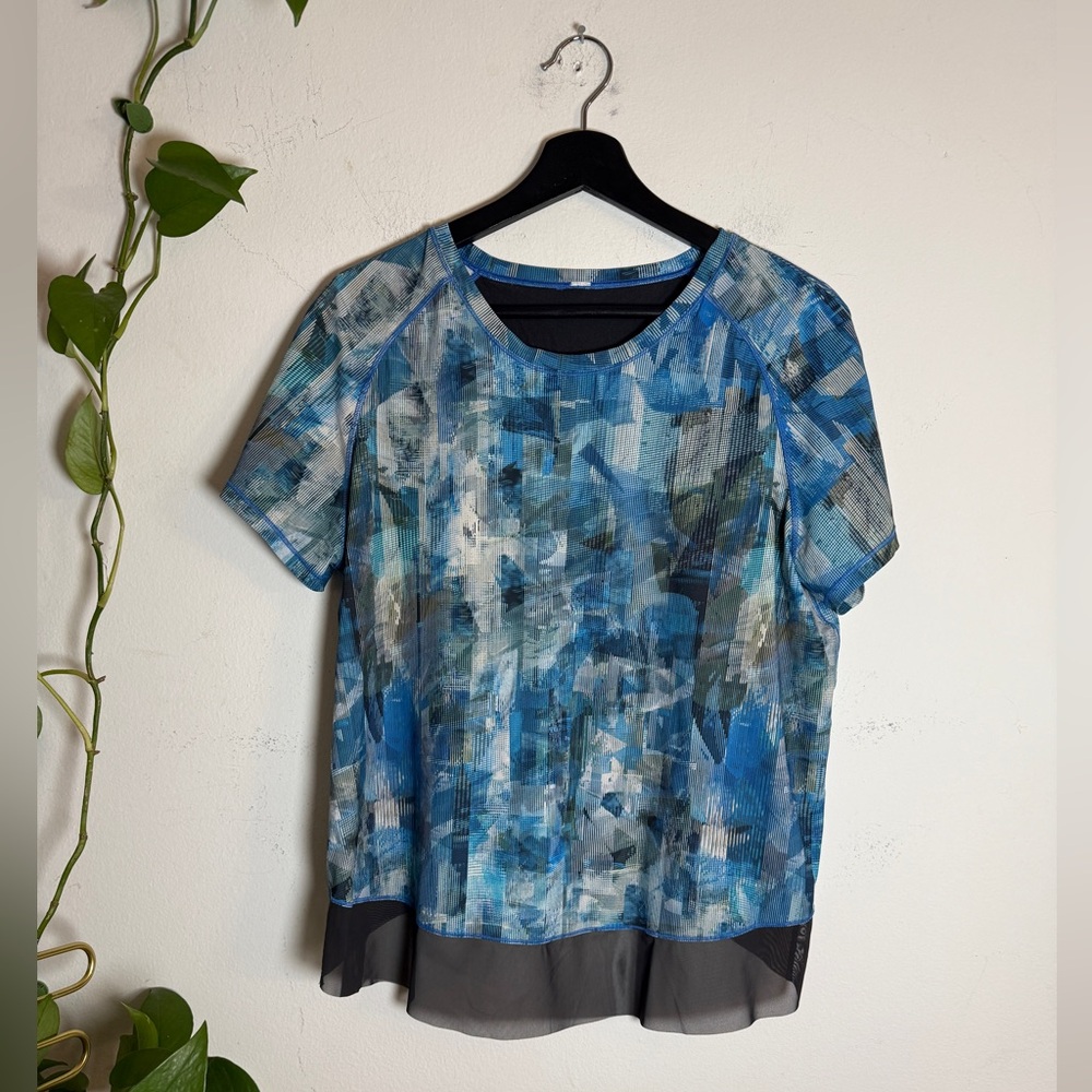 Lululemon Quick Pace Short Sleeve Blue Graphic  Print Top - M - No TAG
